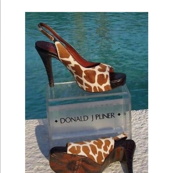 Donald Pliner Couture Leather Platform Slingback - Picture 5 of 9